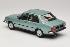 Renault 18 Svetlo Zelena MCG 1:18 MCG18596 Kovina – slika 5 od 6