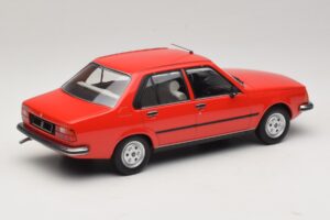 Renault 18 Rdeč MCG 1:18 MCG18595 Kovina – slika 2 od 6