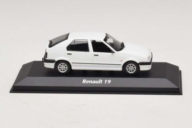 Renault 19 Bel Maxichamps 1:43 940113700 Diecast
