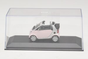Smart Fortwo 450 Kabriolet Bel Legally Blonde 2 Nadomestna Škatla Minichamps 1:43 402173900-R1 Kovina – slika 4 od 5