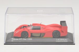 Toyota GT-One TS020 Street Rdeč Minichamps 1:43 433991603 Kovina – slika 4 od 5