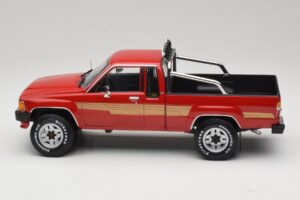 Toyota Hilux N50 Xtra Cab 4x4 Rdeč KK-Scale 1:18 KKDC181562 Kovina – slika 3 od 6