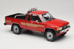 Toyota Hilux N50 Xtra Cab 4x4 Rdeč KK-Scale 1:18 KKDC181562 Kovina – slika 4 od 6