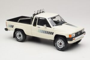Toyota Hilux N50 Xtra Cab 4x4 Bel KK-Scale 1:18 KKDC181564 Kovina – slika 4 od 6