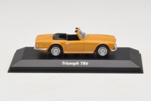 Triumph TR6 Oranžna Maxichamps 1:43 940132571 Kovina