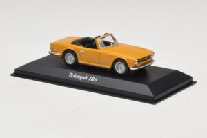 Triumph TR6 Oranžna Maxichamps 1:43 940132571 Kovina – slika 3 od 5