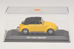 Volkswagen 1302 Kabriolet Rumen Maxichamps 1:43 940055030 Kovina – slika 4 od 5