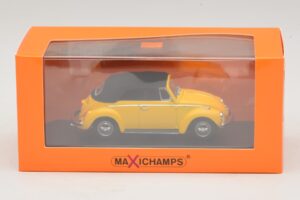 Volkswagen 1302 Kabriolet Rumen Maxichamps 1:43 940055030 Kovina – slika 5 od 5