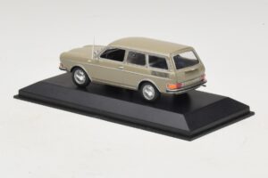 Volkswagen 411 LE Variant Savanna Beige Minichamps 1:43 400051114 Kovina – slika 3 od 5