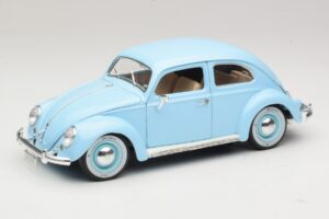 Volkswagen Beetle Moder Bburago 1:18 3381 Kovina