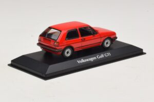 Volkswagen Golf GTI Mk2 Rdeč Maxichamps 1:43 940054121 Kovina – slika 2 od 5