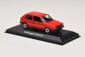 Volkswagen Golf GTI Mk2 Rdeč Maxichamps 1:43 940054121 Kovina – slika 3 od 5
