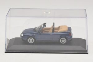 Volkswagen Golf Mk4 Kabriolet Moder Dealerska Izdaja Minichamps 1:43 GOLF005 Kovina – slika 4 od 5