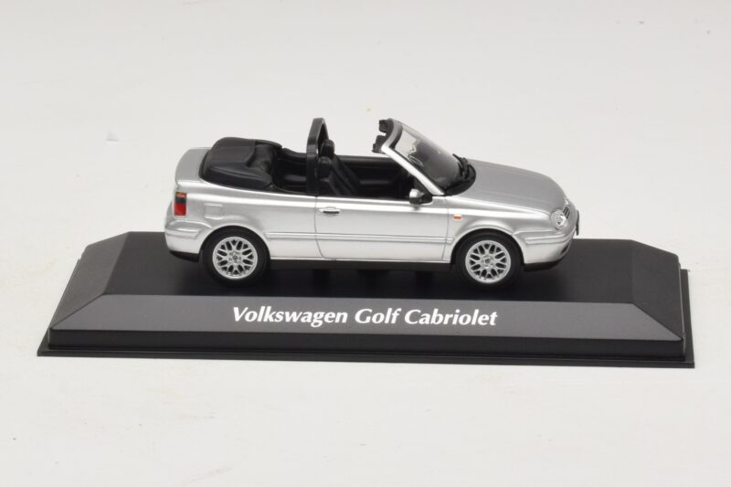 Volkswagen Golf Mk4 Kabriolet Srebrn Maxichamps 1:43 940058331 Kovina