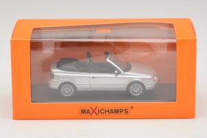 Volkswagen Golf Mk4 Kabriolet Srebrn Maxichamps 1:43 940058331 Kovina – slika 5 od 5
