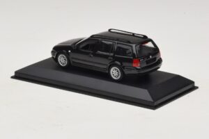 Volkswagen Golf Mk4 Variant Sport Highline BBS Edition Črn Nadomestna Škatla Minichamps 1:43 GOLF008-R1 Kovina – slika 3 od 5