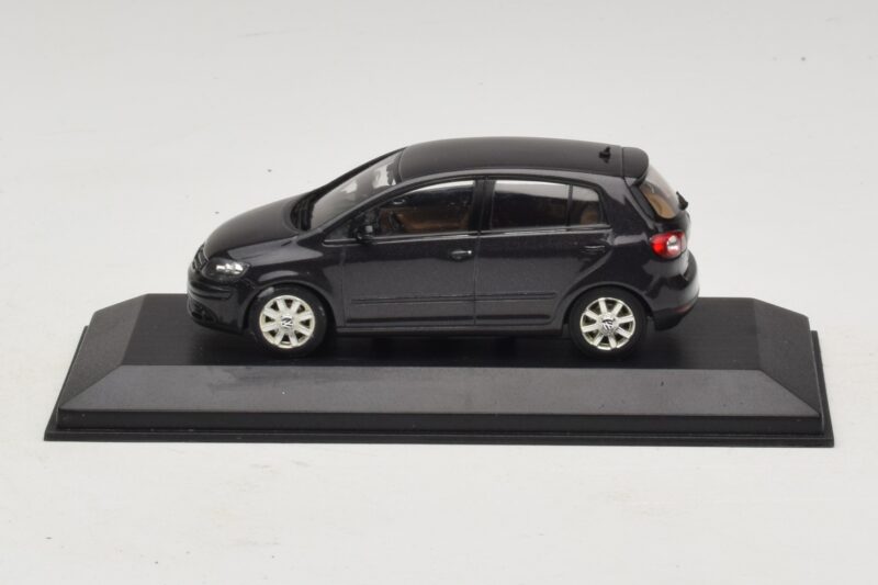 Volkswagen Golf Plus Mk5 Črn Minichamps 1:43 GOLF007 Kovina