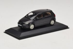 Volkswagen Golf Plus Mk5 Črn Minichamps 1:43 GOLF007 Kovina – slika 2 od 5