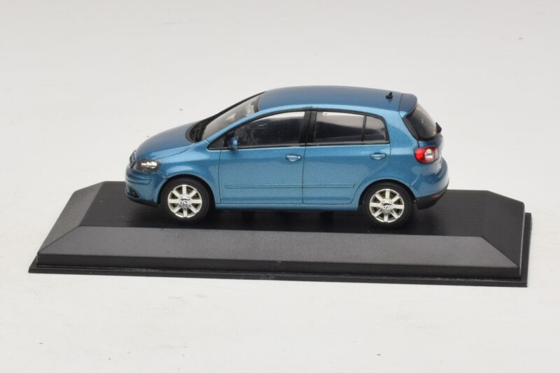 Volkswagen Golf Plus Mk5 Modra Metalik Nadomestna Škatla Minichamps 1:43 GOLF02-R1 Kovina