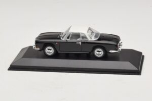 Volkswagen Karmann Ghia Črna z belo streho Minichamps 1:43 430050224 Kovina
