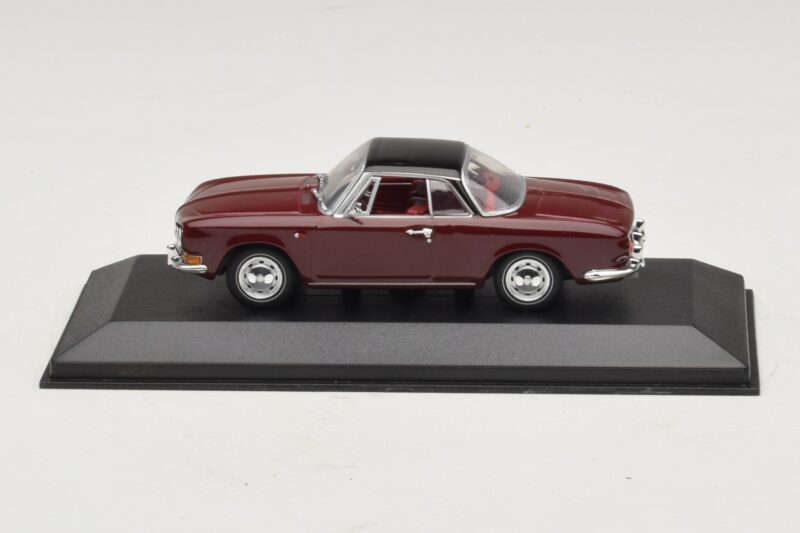 Volkswagen Karmann Ghia Rdeč S Črno Streho Minichamps 1:43 GHIA002 Kovina
