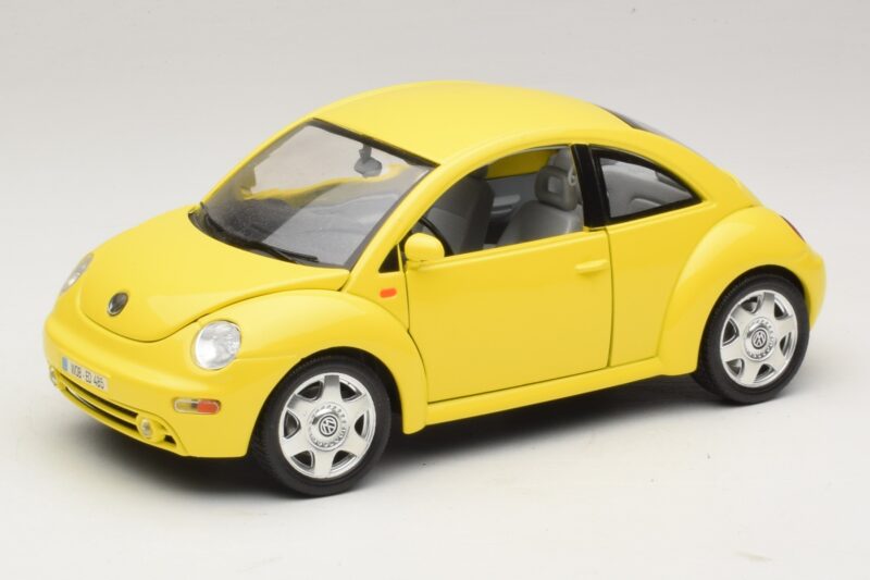 Volkswagen New Beetle A4 Rumen Bburago 1:18 3302 Kovina