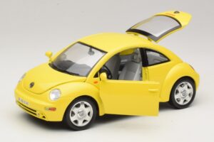 Volkswagen New Beetle A4 Rumen Bburago 1:18 3302 Kovina – slika 2 od 8