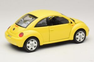Volkswagen New Beetle A4 Rumen Bburago 1:18 3302 Kovina – slika 3 od 8