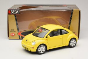 Volkswagen New Beetle A4 Rumen Bburago 1:18 3302 Kovina – slika 8 od 8