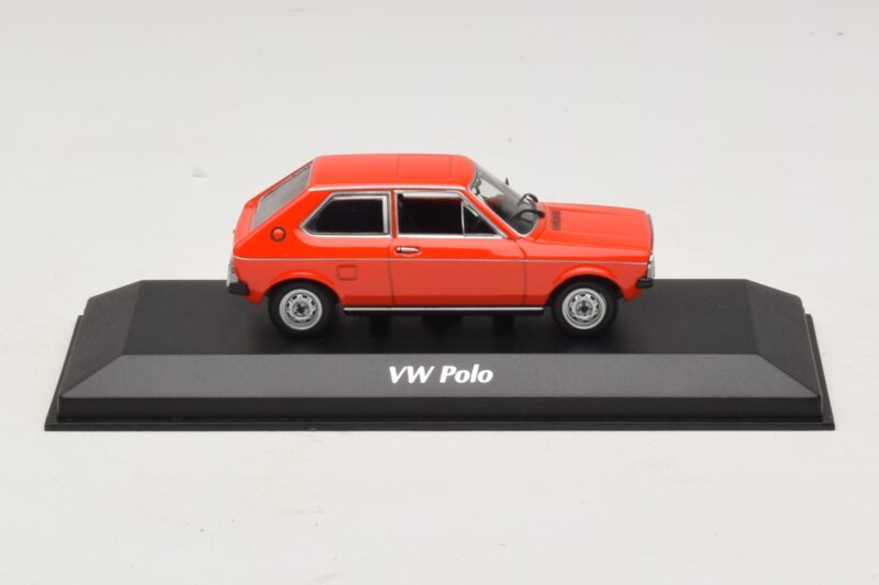 Volkswagen Polo Mk1 Rdeč Maxichamps 1:43 940050500 Kovina