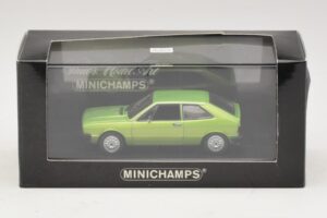 Volkswagen Scirocco Mk1 Zelena Metalik Nadomestna Škatla Maxichamps 1:43 940050420-R1 Kovina – slika 5 od 5