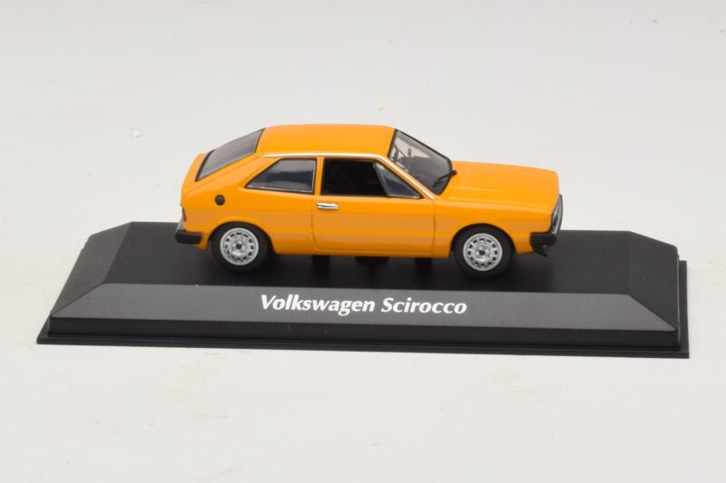 Volkswagen Scirocco Mk1 Rumen Maxichamps 1:43 Volkswagen Scirocco Mk1 Rumen Maxichamps 1:43 940050424 Kovina