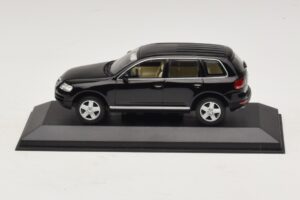 Volkswagen Touareg 7L Črn Minichamps 1:43 Volkswagen Touareg 7L Črn Minichamps 1:43 TOUAREG002 Kovina