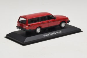Volvo 240 GL Karavan Rdeč Maxichamps 1:43 940171410 Diecast – slika 2 od 5