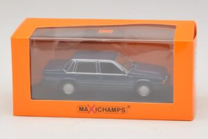 Volvo 740 Dark Blue Metallic Maxichamps 1:43 940171701 Kovina – slika 5 od 5